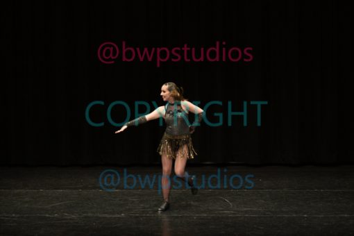 W04 8589