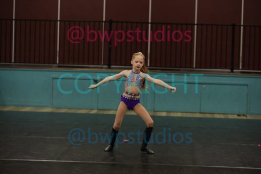 W06 4587