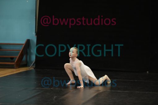 W10 0489